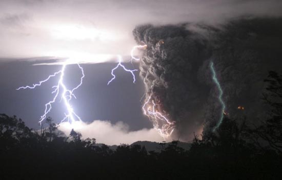 Εκπληκτικές φωτογραφίες ηφαιστειακών εκρήξεων (18)