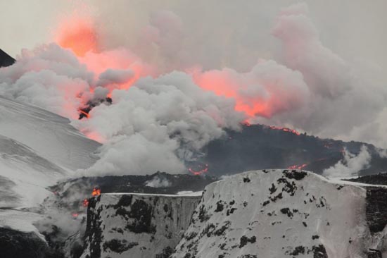 Εκπληκτικές φωτογραφίες ηφαιστειακών εκρήξεων (27)
