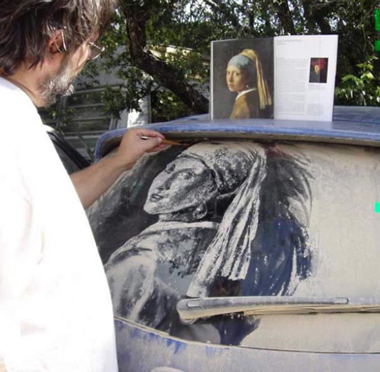 Απίστευτη τέχνη σε σκονισμένα τζάμια αυτοκινήτων (21)