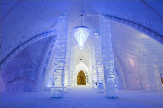 Απίστευτο ξενοδοχείο από πάγο στον Καναδά (12)