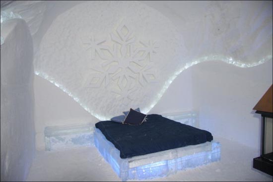 Απίστευτο ξενοδοχείο από πάγο στον Καναδά (24)