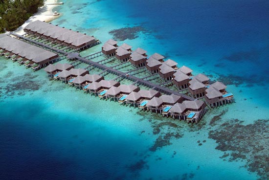 Εντυπωσιακό θέρετρο στις Μαλδίβες (3)