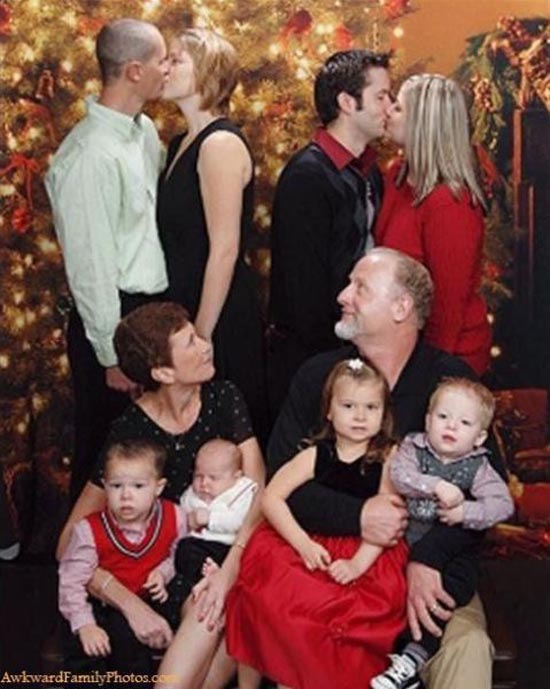 Παράξενες οικογενειακές φωτογραφίες Χριστουγέννων (11)