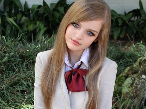 Dakota Rose: Το κορίτσι που μοιάζει με κούκλα (2)