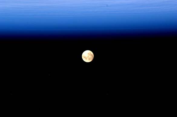 Εξωπραγματικές φωτογραφίες της Γης από έναν αστροναύτη (7)