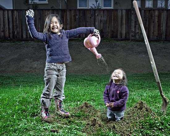 Δημιουργικός πατέρας φωτογράφος βγάζει εκπληκτικές φωτογραφίες με τις κόρες του (1)