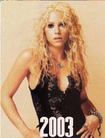 Shakira: 1977-2012 μέσα από φωτογραφίες (18)