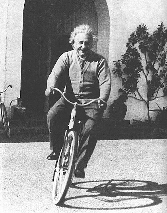 Φωτογραφίες του Albert Einstein όπως δεν τον έχουμε συνηθίσει (4)