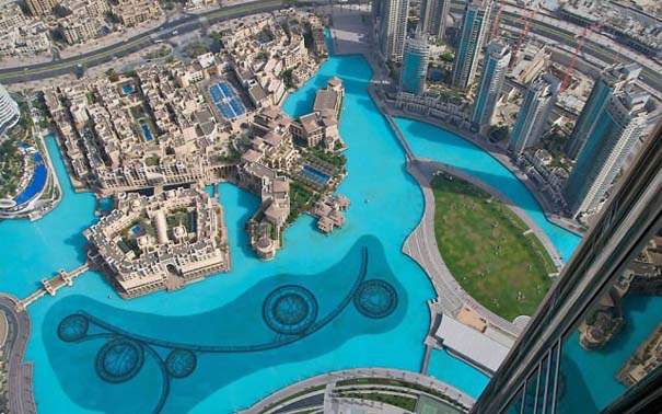 Dubai Fountain: Το εντυπωσιακότερο συντριβάνι στον κόσμο (9)