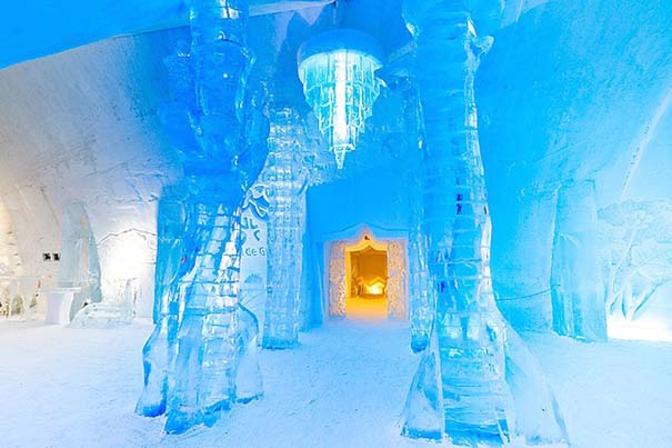 Μαγευτικό ξενοδοχείο από πάγο στον Καναδά (1)