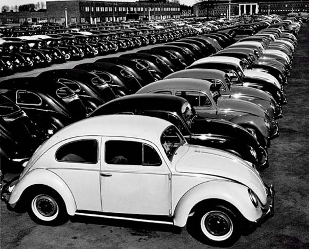 Φωτογραφίες του 1953 από ένα εργοστάσιο της Volkswagen (6)