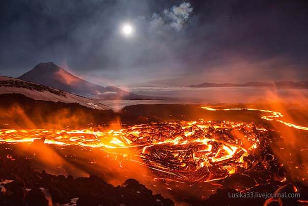 Φωτογραφίες από την καρδιά ενός ηφαιστείου που εκρήγνυται (18)