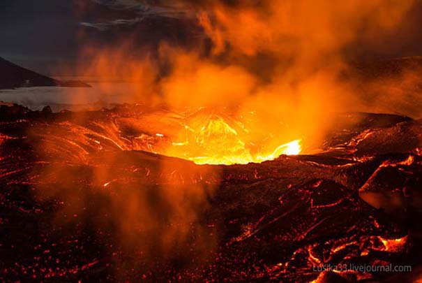 Φωτογραφίες από την καρδιά ενός ηφαιστείου που εκρήγνυται (21)