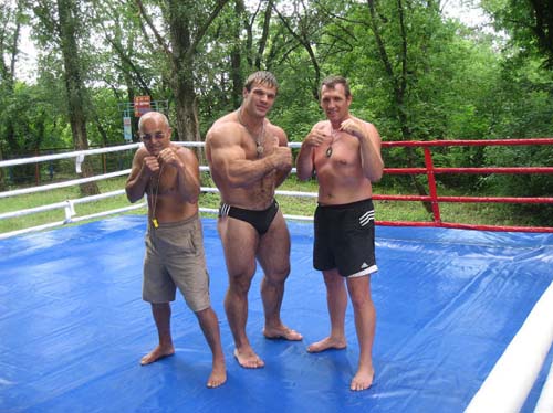 Denis Tsyplenkov: Ένας πραγματικός Hulk (25)
