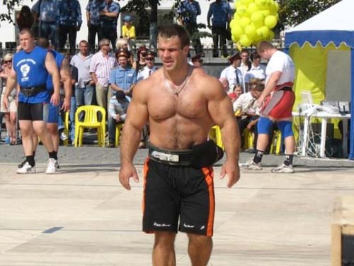 Denis Tsyplenkov: Ένας πραγματικός Hulk (30)