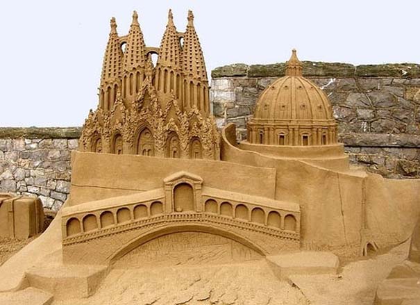 Απίστευτα έργα τέχνης στην άμμο (11)