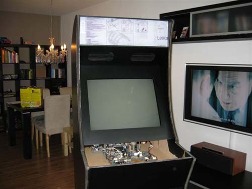 Έφτιαξε κλασσικό Arcade χρησιμοποιώντας μια παλιά τηλεόραση (19)