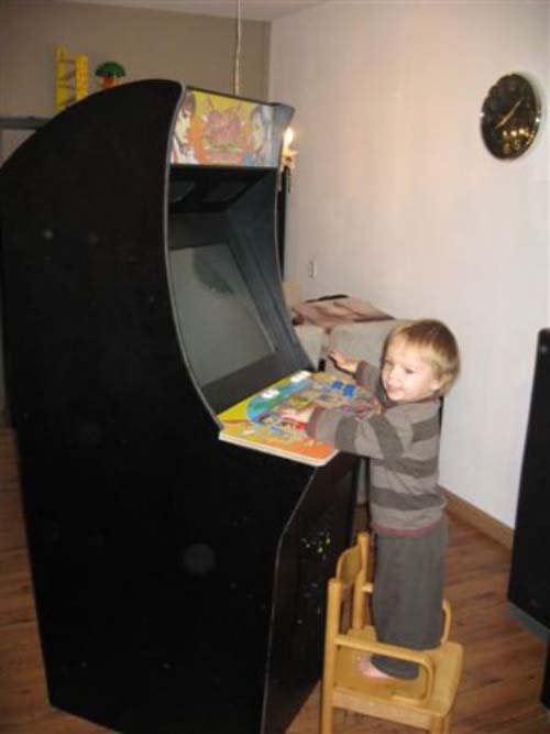 Έφτιαξε κλασσικό Arcade χρησιμοποιώντας μια παλιά τηλεόραση (29)