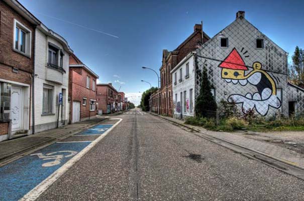 Doel: Το εγκαταλελειμμένο χωριό που παραδόθηκε στην τέχνη του δρόμου (12)