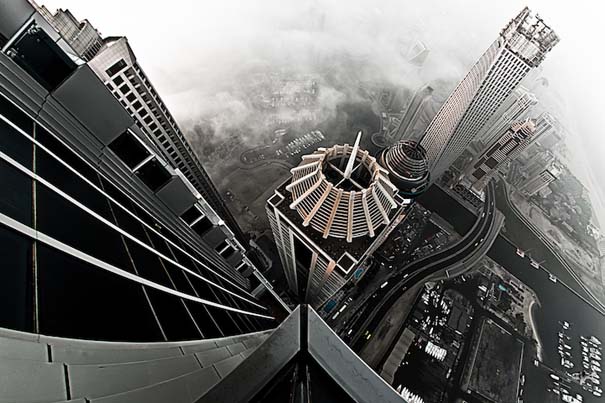 Εκπληκτικές φωτογραφίες από την οροφή κτηρίων στο Dubai (4)