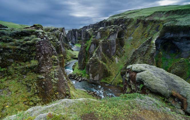 Fjaðrárgljúfur: Ένα από τα ομορφότερα φαράγγια στον κόσμο (5)