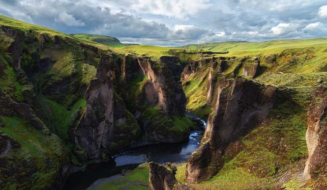 Fjaðrárgljúfur: Ένα από τα ομορφότερα φαράγγια στον κόσμο (7)