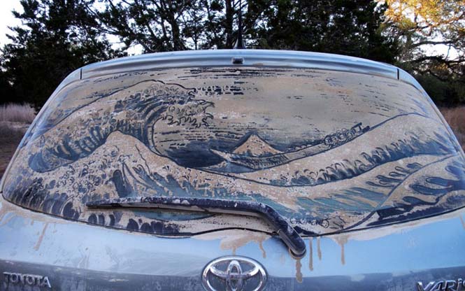 Καλλιτέχνης μετατρέπει σκονισμένα αυτοκίνητα σε έργα τέχνης (10)
