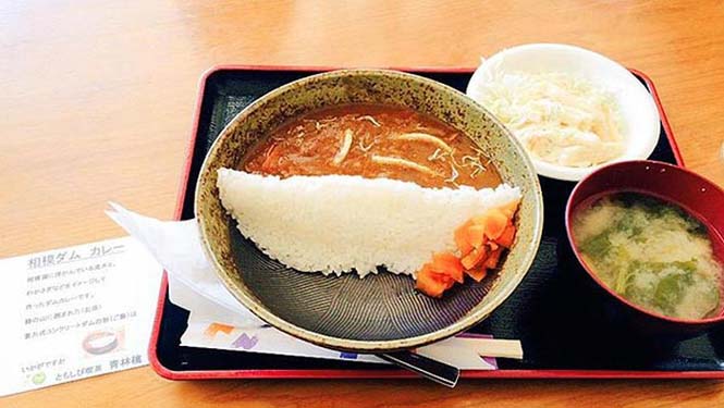 Εστιατόρια στην Ιαπωνία σερβίρουν πιάτα με φράγμα (5)