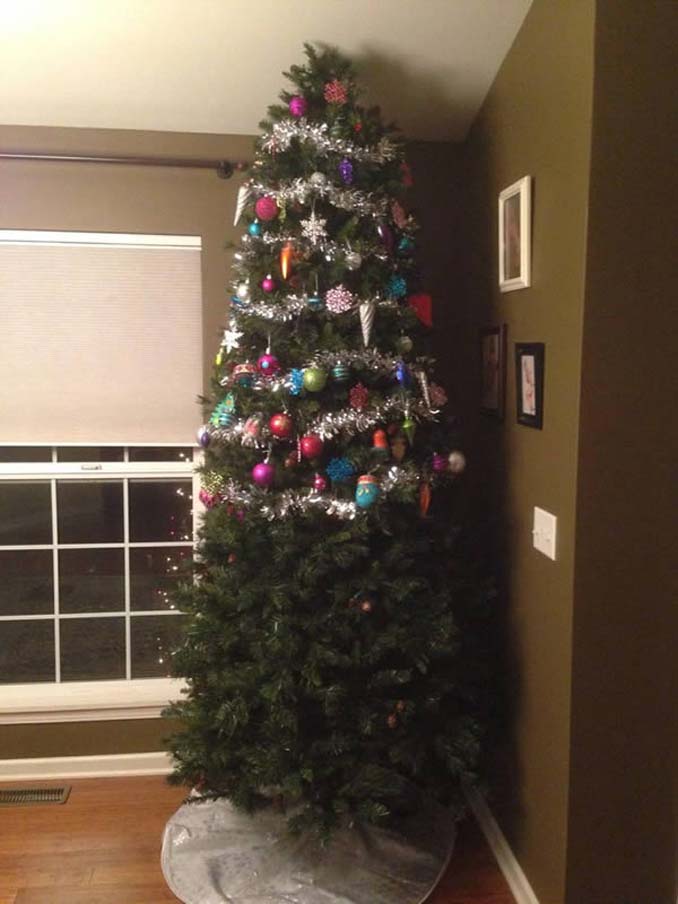 Χριστουγεννιάτικα δένδρα που σχεδιάστηκαν για να αντέξουν από παιδιά και κατοικίδια (6)