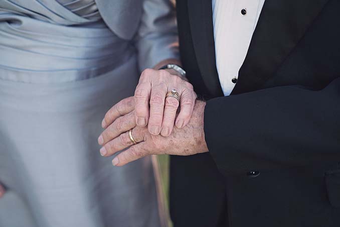 Ζευγάρι περίμενε 70 χρόνια για να κάνει τη γαμήλια φωτογράφηση του (4)
