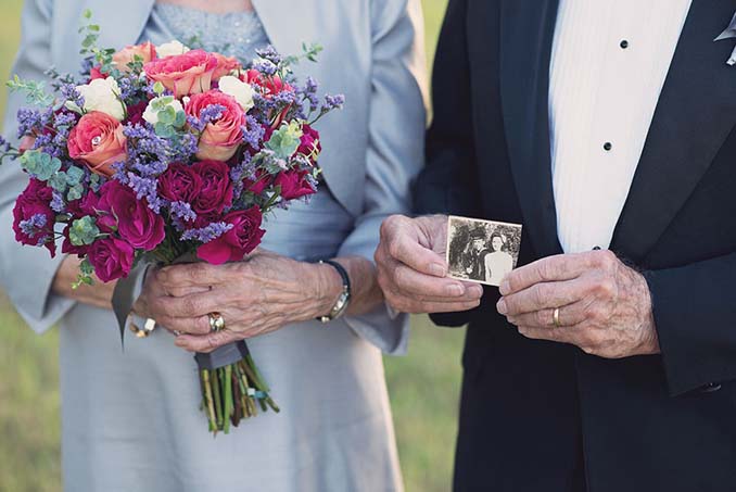 Ζευγάρι περίμενε 70 χρόνια για να κάνει τη γαμήλια φωτογράφηση του (6)