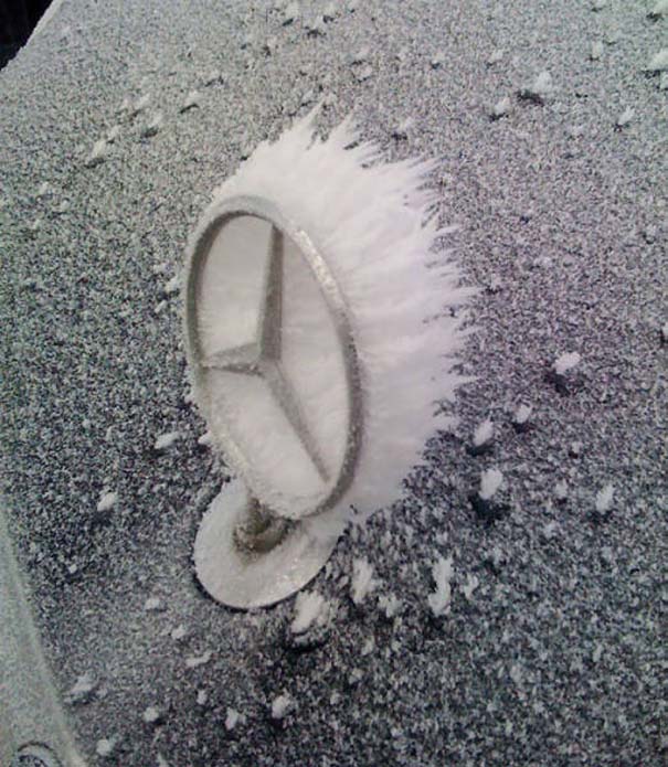 Όταν ο πάγος δημιουργεί απίστευτη τέχνη πάνω σε αυτοκίνητα (11)