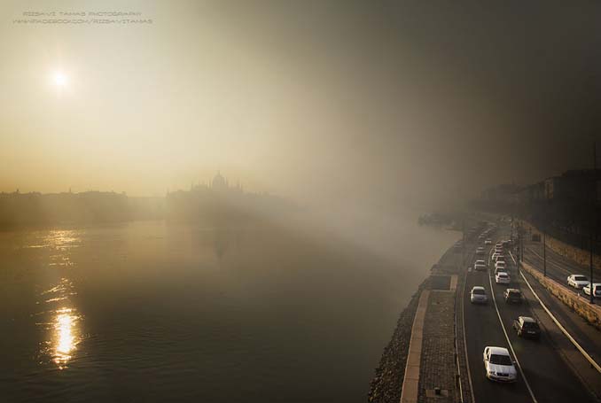 Φωτογράφος αφιέρωσε τέσσερα χρόνια απαθανατίζοντας τη Βουδαπέστη στην ομίχλη (2)