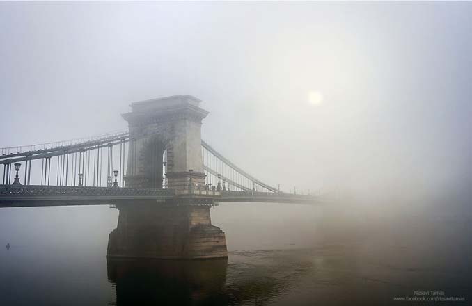 Φωτογράφος αφιέρωσε τέσσερα χρόνια απαθανατίζοντας τη Βουδαπέστη στην ομίχλη (9)