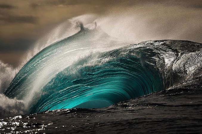 Ο Ray Collins απαθανατίζει τα κύματα όπως δεν τα έχετε ξαναδεί (15)