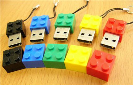 Παράξενα USB Sticks