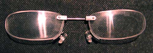 Γυαλιά μυωπίας με piercing