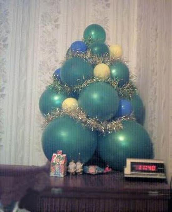 Παράξενα Χριστουγεννιάτικα δέντρα