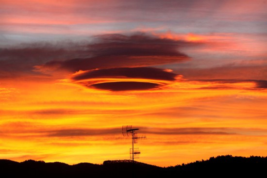 Φωτογραφία της ημέρας: Παράξενο φαινόμενο στον ουρανό της Ισπανίας