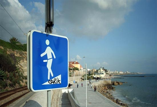 Αστείες & παράξενες πινακίδες στην παραλία (11)