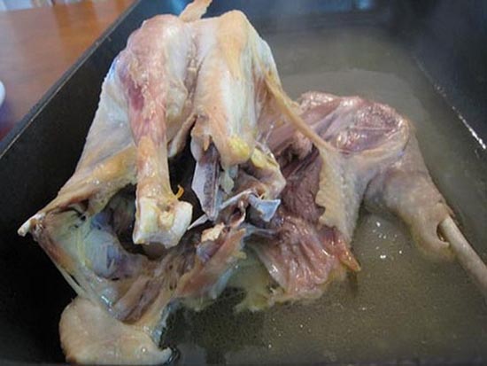 Ολόκληρο κοτόπουλο σε κονσέρβα (9)