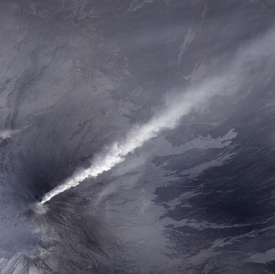 Εκπληκτικές φωτογραφίες ηφαιστείων από το διάστημα (22)
