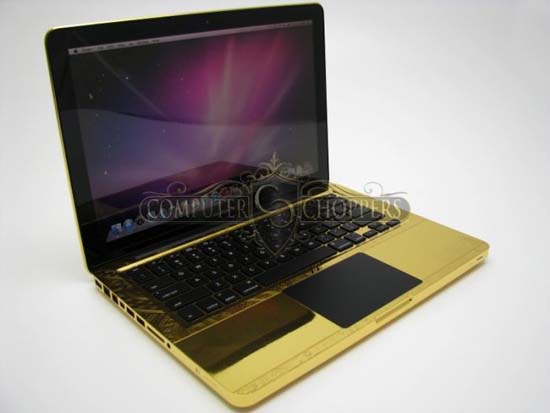 MacBook Pro από χρυσό και διαμάντια 24 καρατίων (2)