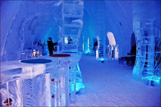 Απίστευτο ξενοδοχείο από πάγο στον Καναδά (15)