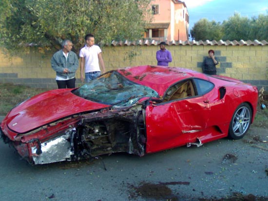 Πως να διαλύσετε μια Ferrari (7)