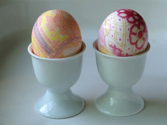 Βάψτε τα πασχαλινά αβγά χρησιμοποιώντας... γραβάτες! (21)