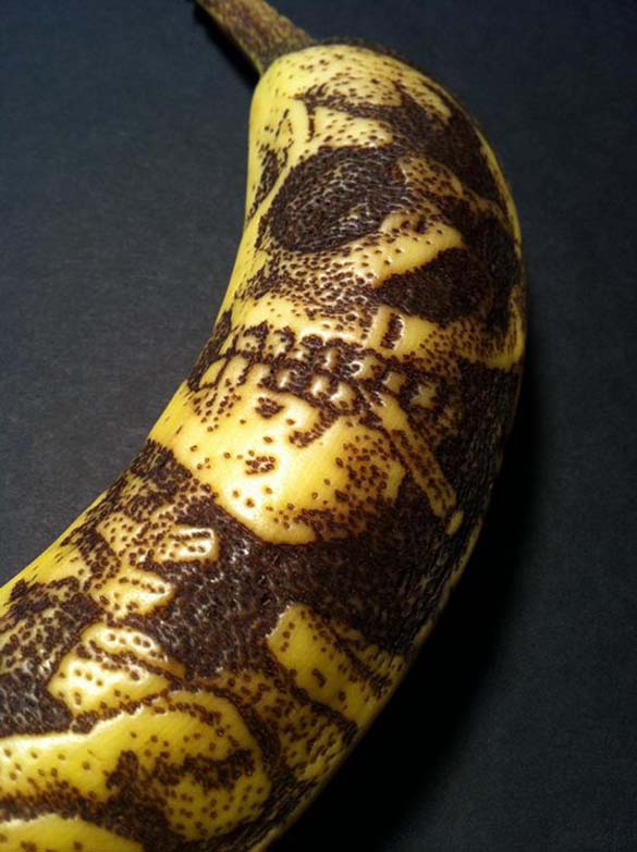 Μετατρέποντας μια μπανάνα σε έργο τέχνης (4)