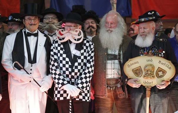 Τα πιο παράξενα μούσια & μουστάκια στο ευρωπαϊκό πρωτάθλημα 2012 (7)