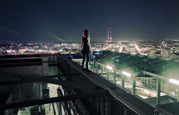 Μια κοπέλα που δεν φοβάται τα ύψη (6)