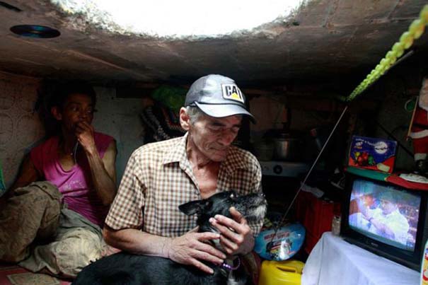 Η ασυνήθιστη κατοικία ενός ζευγαριού από την Κολομβία (19)